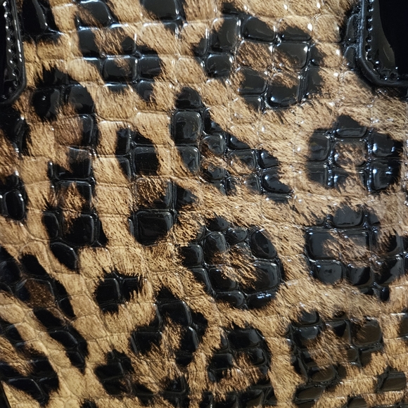 Leopard Patent Bag - Picture 4 of 15